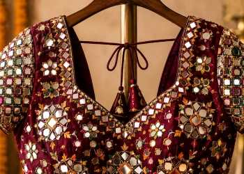 Traditional mirror work service